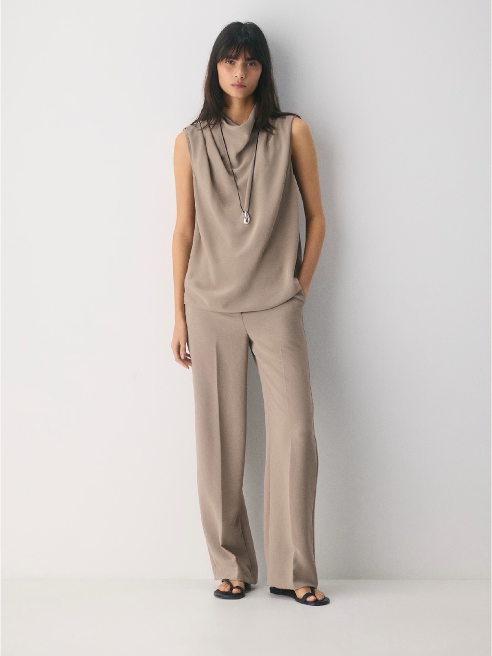 Aritzia The Limitless Pant Crepette Nomad Taupe Wide Leg Trouser Size 10